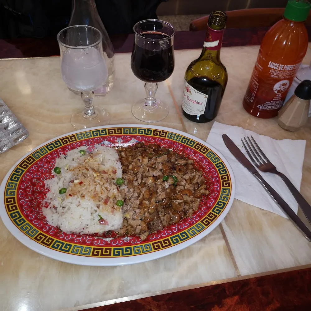 Riz Cantona Avec Du Bœuf Oignons